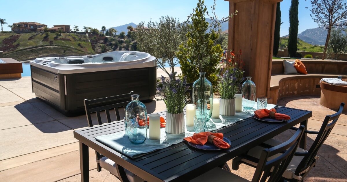 How to turn hot tub down