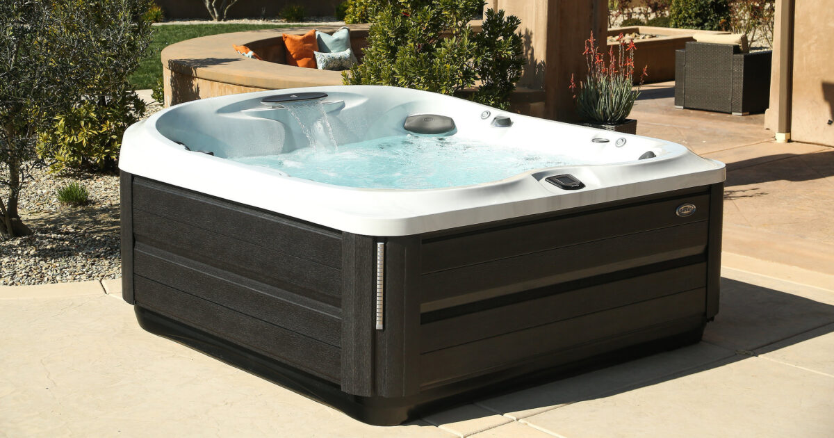 Jacuzzi® J475 Hot Tub Hot Tub Studio