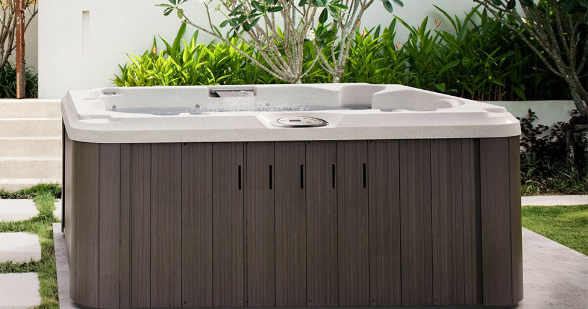 Jacuzzi® J215 Hot Tub Hot Tub Studio