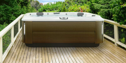 Large Hot tubs for families and friends