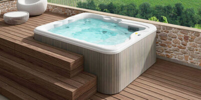 Large Hot tubs for families and friends