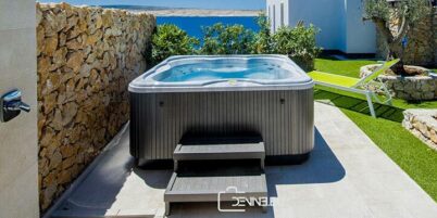 4 Person Hot Tubs for families