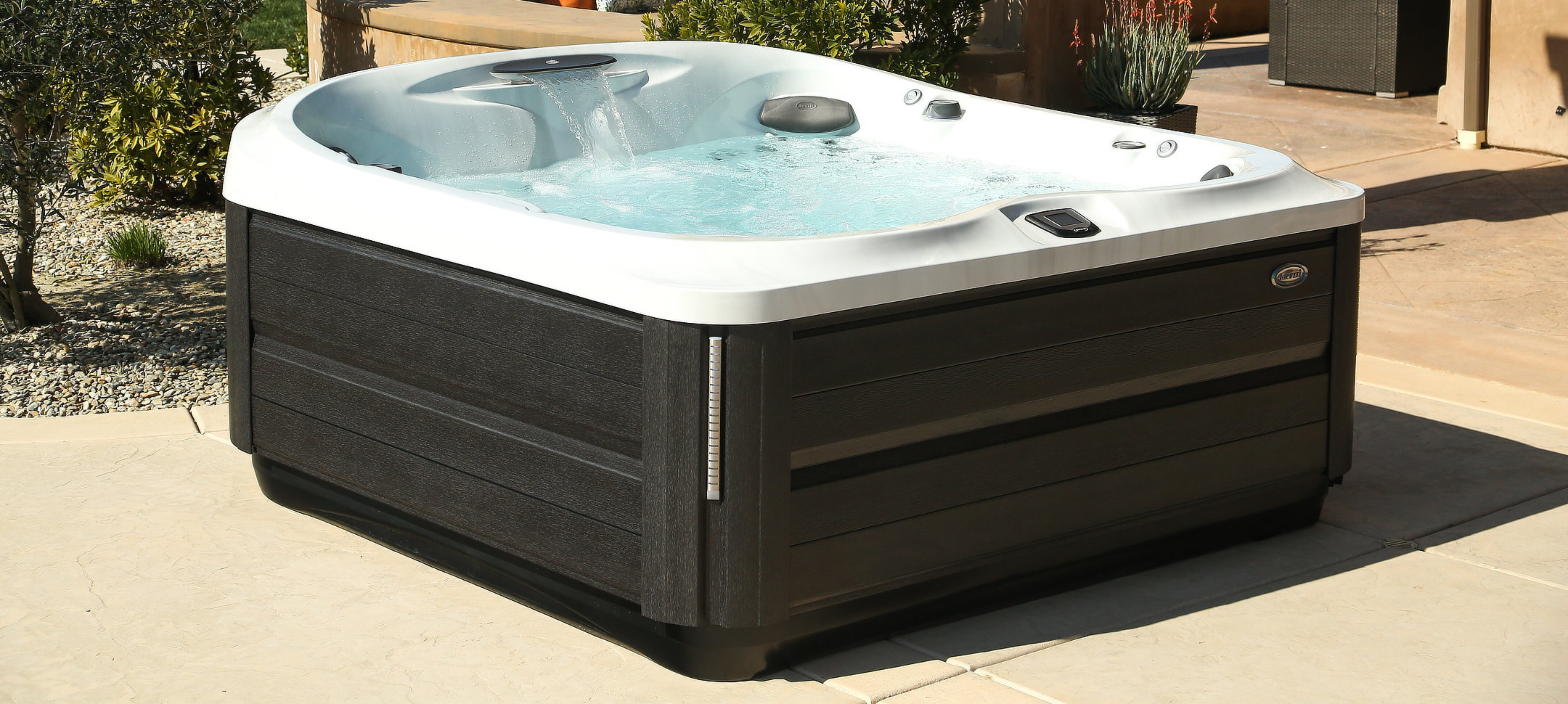 Jacuzzi Hot Tubs Gloucester Oxfordshire … Hot Tub Studio