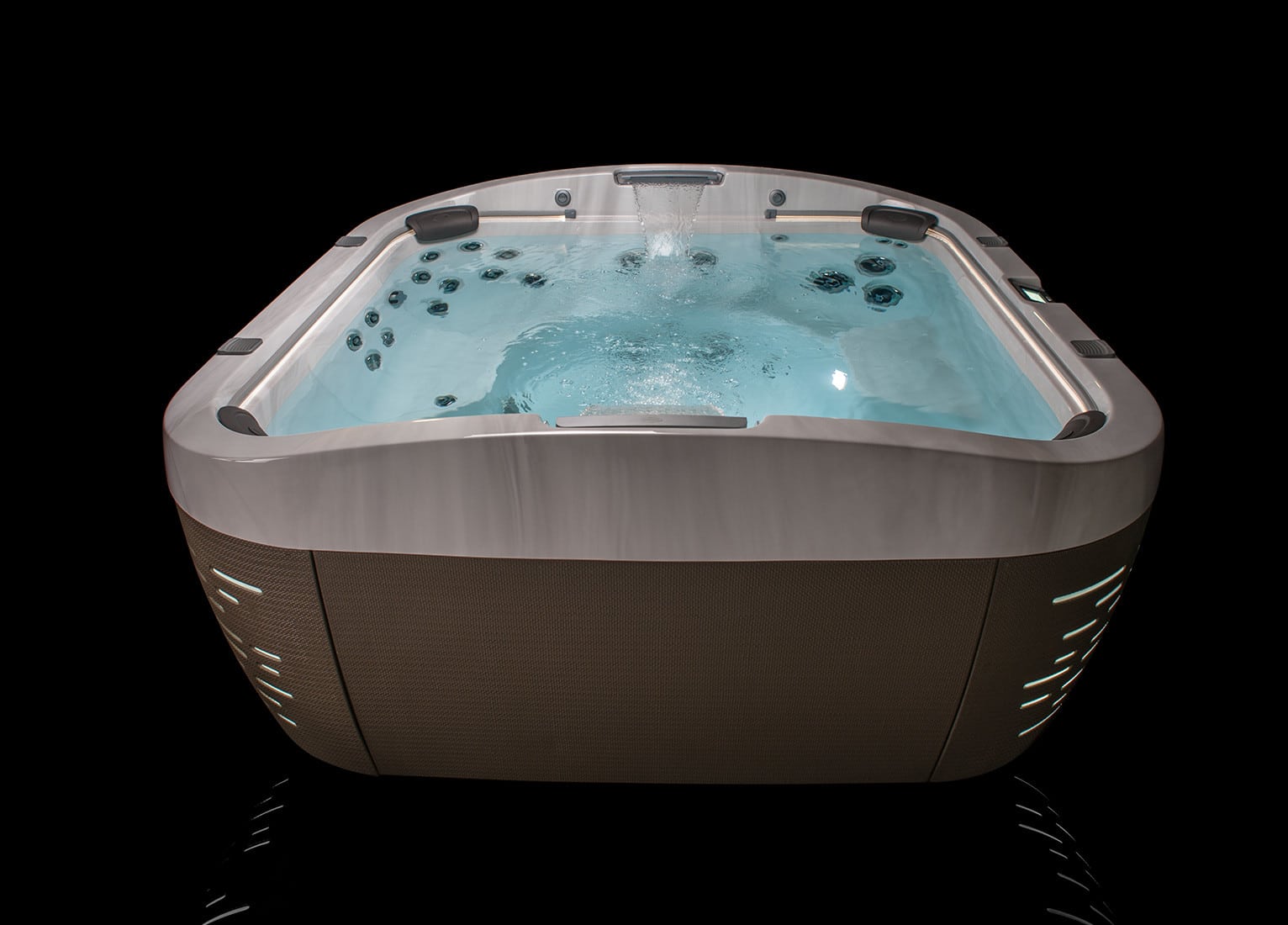 Jacuzzi® J575™ Hot Tub Hot Tub Studio